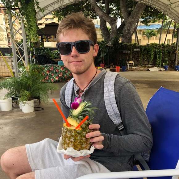 Meet your Posher, Steven - Picture 1 of 1